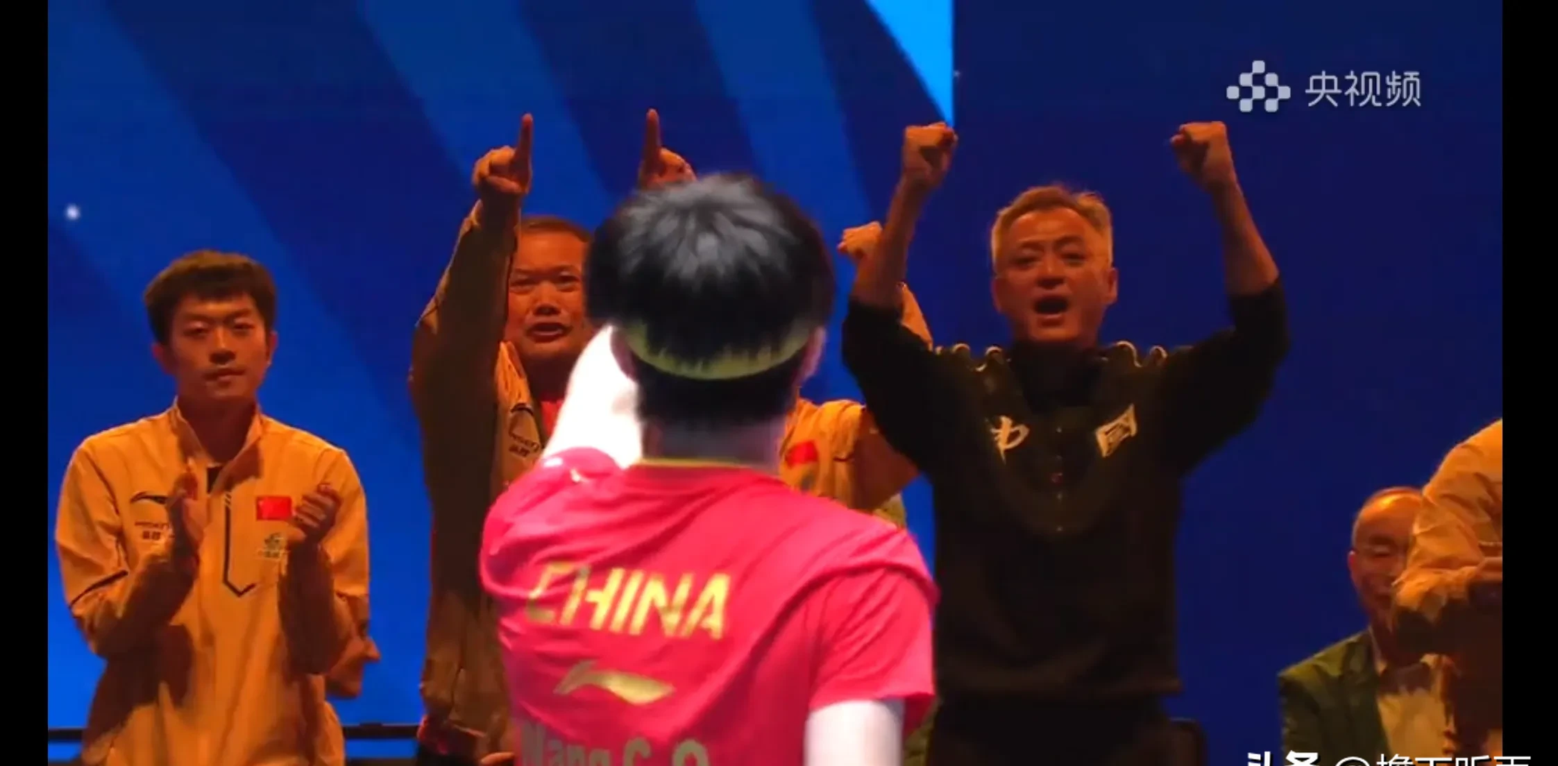 比赛连胜将士气高涨，球队锁定胜局