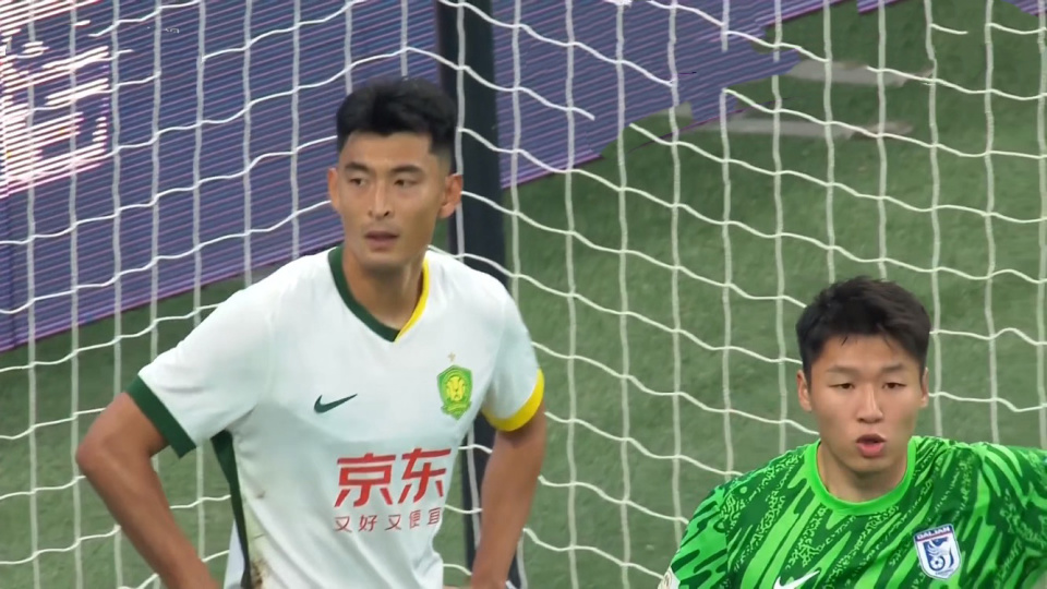 爱游戏官网-国安主场大胜大连一方，继续追赶领先球队