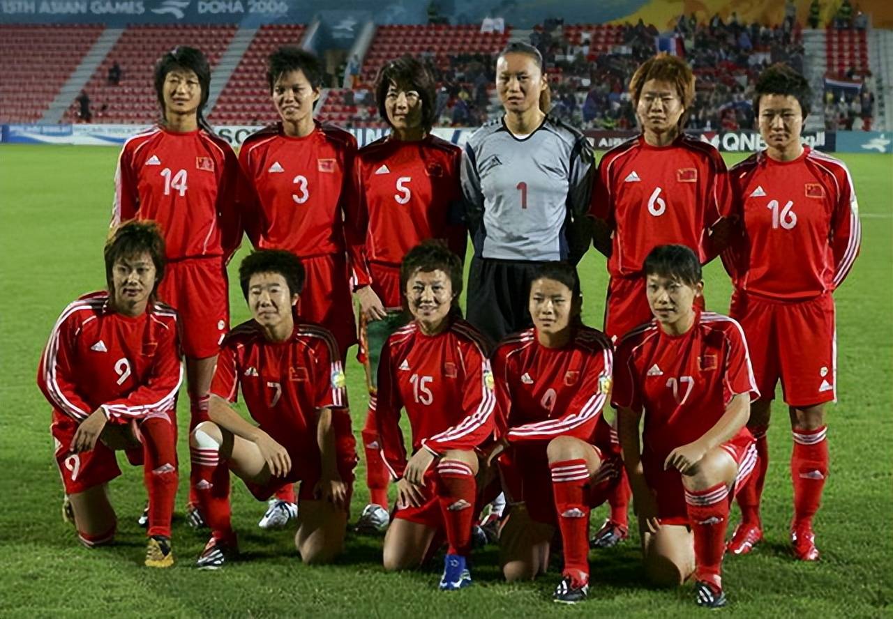 韩国女足在比赛中展现出色实力，表现令人瞩目