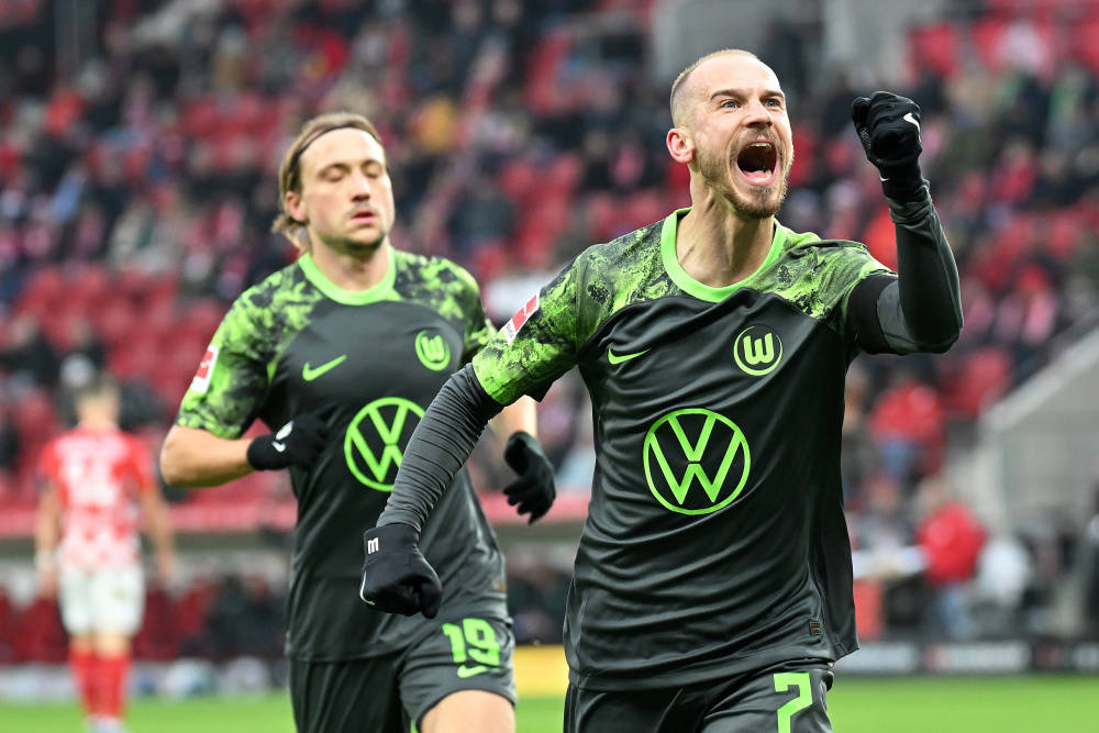 沃尔夫斯堡客场战胜对手，榜首位置牢不可破