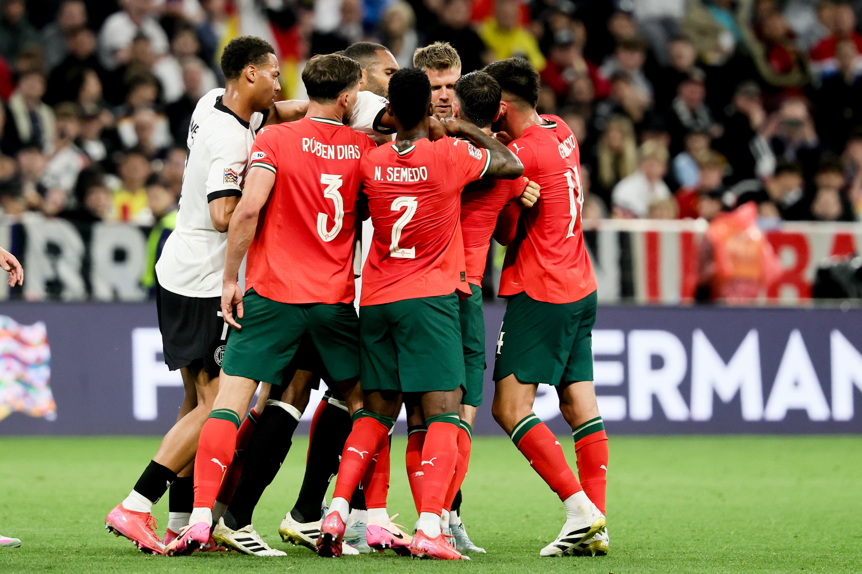 爱游戏网页版登录入口-关于葡萄牙意外淘汰，遗憾结束欧国联征程的信息